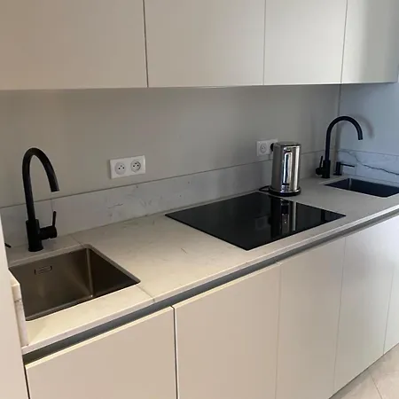 Apartamento 2br Bassano Champs Elysees París